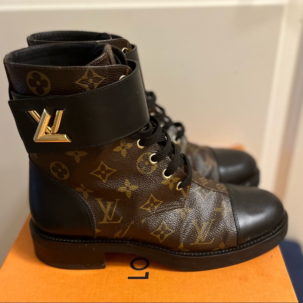 Louis Vuitton Wonderland Flat Range Boots